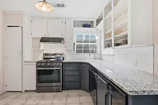2129 Cardinal Ln, Fort Worth, TX 76111 - Photo 5