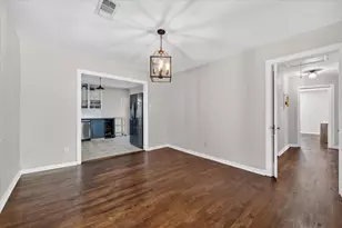 2129 Cardinal Ln, Fort Worth, TX 76111 - Photo 13