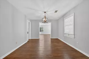 2129 Cardinal Ln, Fort Worth, TX 76111 - Photo 15