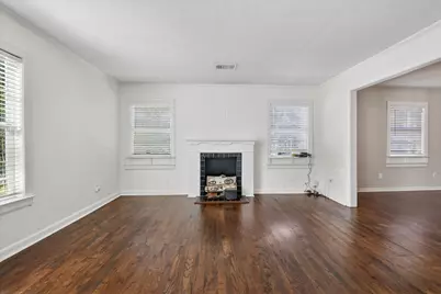 2129 Cardinal Lane, Fort Worth, TX 76111 - Photo 7