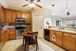 2700 Rex Cruse Dr, Sherman, TX 75092 - Photo 9