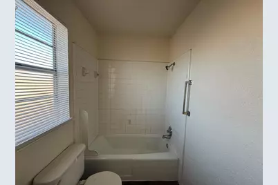 1021 Pleasant Valley Lane, Arlington, TX 76015 - Photo 13