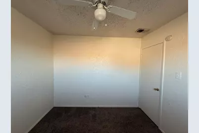 1021 Pleasant Valley Lane, Arlington, TX 76015 - Photo 15