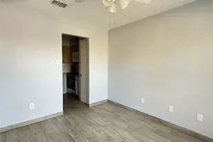 500 Anice Ln, Euless, TX 76039 - Photo 9