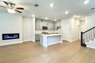 7830 Bayside Dr, Rowlett, TX 75088 - Photo 3