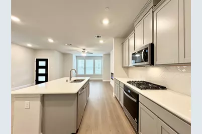 7830 Bayside Drive, Rowlett, TX 75088 - Photo 9