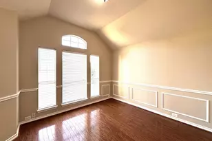 5287 W Cove Way, Grand Prairie, TX 75052 - Photo 9