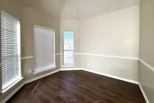 5287 W Cove Way, Grand Prairie, TX 75052 - Photo 17