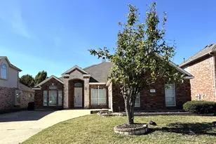 5287 W Cove Way, Grand Prairie, TX 75052 - Photo 1