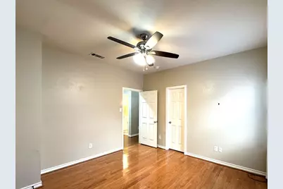 5287 W Cove Way, Grand Prairie, TX 75052 - Photo 7