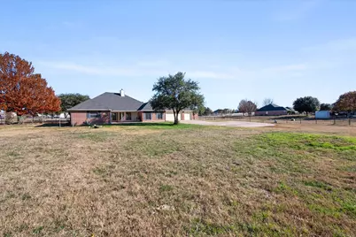 14617 Meadowland Circle, Newark, TX 76071 - Photo 37