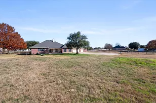 14617 Meadowland Cir, Newark, TX 76071 - Photo 37