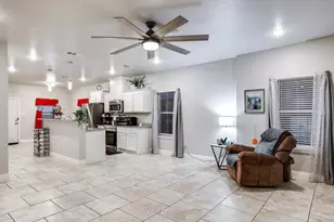 3233 Washington St, Greenville, TX 75401 - Photo 9