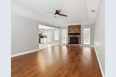 7205 Windcrest Court E, North Richland Hills, TX 76182 - Photo 19