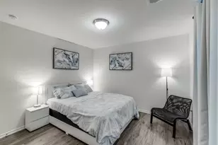 2310 Dalworth St, Grand Prairie, TX 75050 - Photo 5