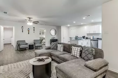 2310 Dalworth Street, Grand Prairie, TX 75050 - Photo 3