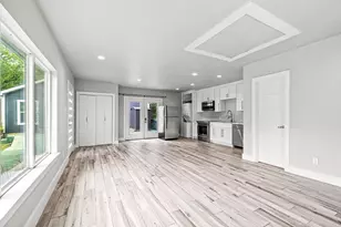 8911 Diceman Dr, Dallas, TX 75218 - Photo 29