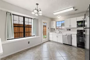 4231 Phoenix, Carrollton, TX 75010 - Photo 3