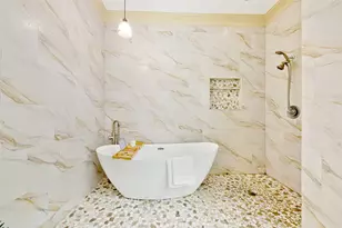 571 Rockingham Dr, Irving, TX 75063 - Photo 19