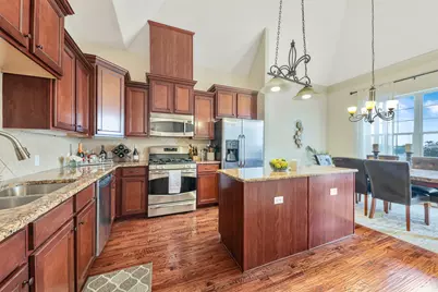 571 Rockingham Drive, Irving, TX 75063 - Photo 7