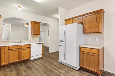 10148 Barton Creek Drive, Waco, TX 76708 - Photo 11