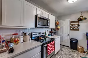 606 Tamara Ln, Grand Prairie, TX 75051 - Photo 7