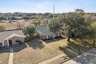 2902 Lancer Ln, Garland, TX 75044 - Photo 27