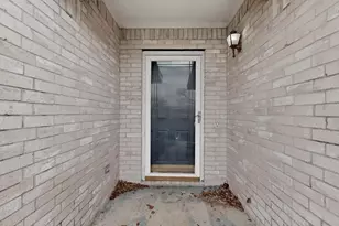 721 Somerset Dr, Cedar Hill, TX 75104 - Photo 3