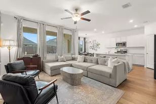 1733 Lake Grove Dr, Little Elm, TX 75068 - Photo 3