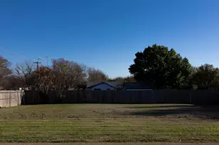 302 S Cedar Ridge Cir, Robinson, TX 76706 - Photo 25