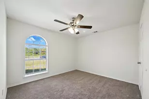 5007 Creek Crossing Dr, Greenville, TX 75402 - Photo 5