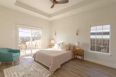 5221 Farnsworth Avenue, Fort Worth, TX 76107 - Photo 9