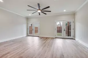 420 Sparks St, Dallas, TX 75203 - Photo 3