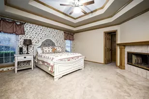 1030 N Meadow Ct, Lewisville, TX 75077 - Photo 13