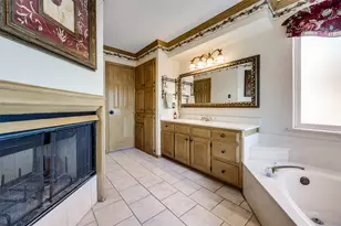 1030 N Meadow Ct, Lewisville, TX 75077 - Photo 15