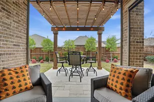 4109 Hawthorn Dr, Aubrey, TX 76227 - Photo 3