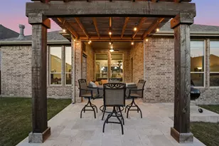 4109 Hawthorn Dr, Aubrey, TX 76227 - Photo 3