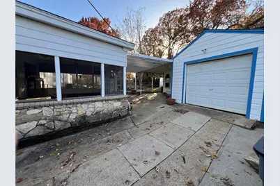 909 Rindie Street, Irving, TX 75060 - Photo 17