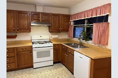 909 Rindie Street, Irving, TX 75060 - Photo 7