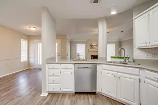 104 Sandlewood Ln, Burleson, TX 76028 - Photo 15