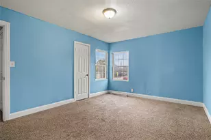 5800 Truman Dr, Fort Worth, TX 76112 - Photo 15