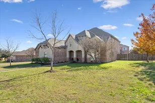 10708 Francis Dr, Waco, TX 76712 - Photo 3