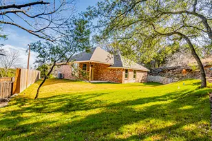 2718 Austin Dr, Granbury, TX 76048 - Photo 7