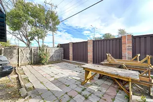 2512 Towerwood Dr, Carrollton, TX 75006 - Photo 23