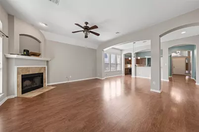 10445 Condor Loop, Waco, TX 76708 - Photo 3