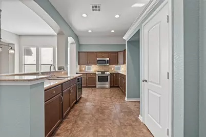 10445 Condor Loop, Waco, TX 76708 - Photo 7