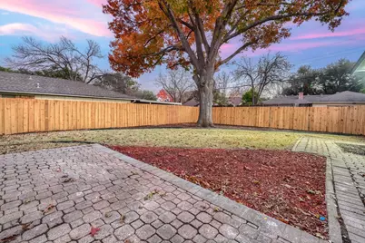 7730 La Sobrina Drive, Dallas, TX 75248 - Photo 31