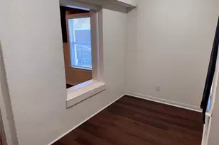 2547 Sharon St, Dallas, TX 75211 - Photo 9