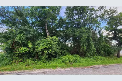 325 Capricorn Drive, Granbury, TX 76049 - Photo 5