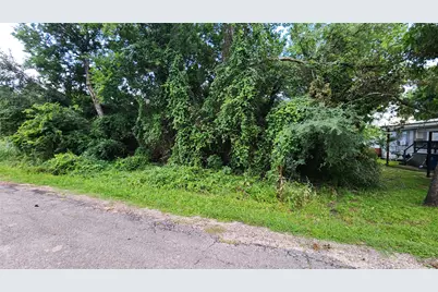 325 Capricorn Drive, Granbury, TX 76049 - Photo 7